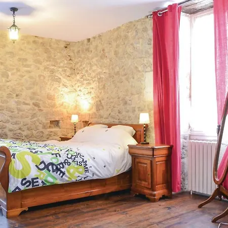 Cozy In Puy Leveque Feriehus *