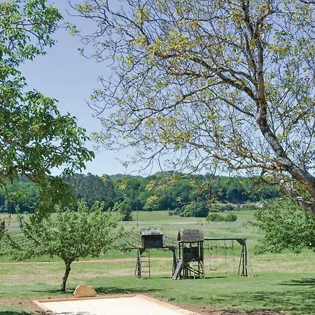 Casa de Férias Cozy In Puy Leveque